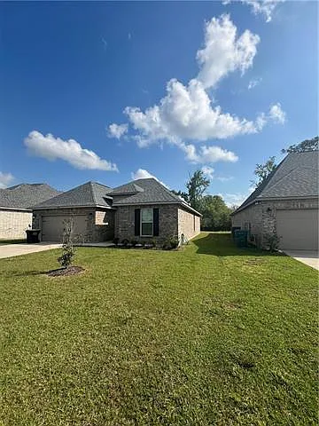 557 Claiborne Trails Dr — Photo 3