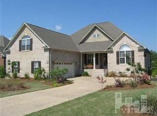 755 Highlands Dr, Hampstead, NC 28443