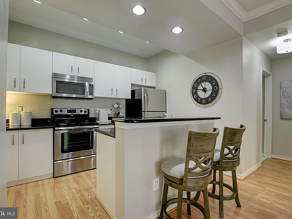 4th image of 12157 Penderview Ter APT 806