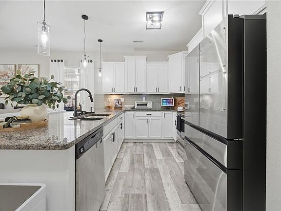 4th image of 536 Cristfield Rd