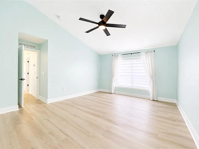 16948 Corner Hill Ct — Photo 18
