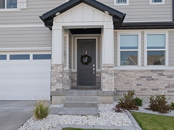 4th image of 2489 N Paintbrush Dr