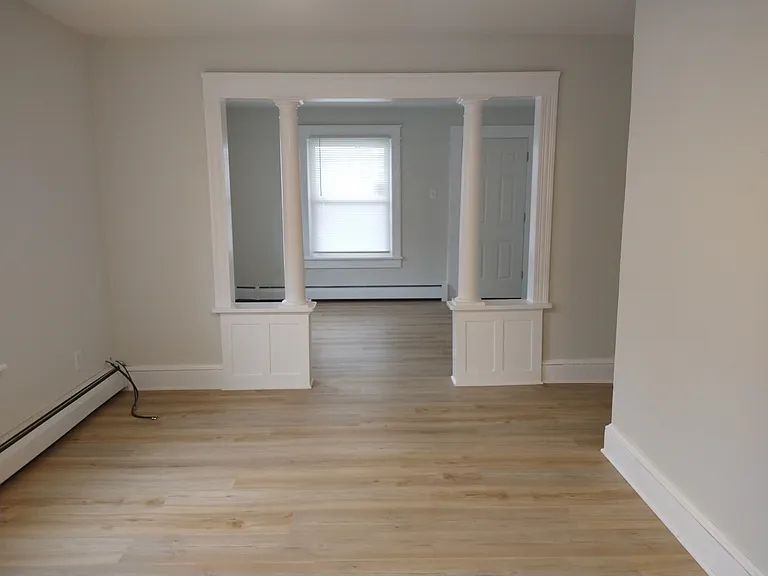 48 Union St — Photo 2