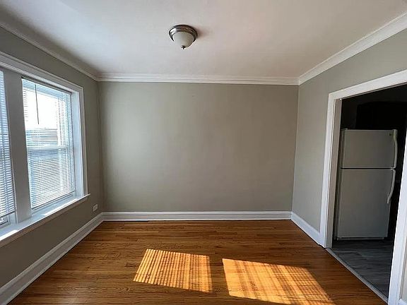 3rd image of 6866 N Overhill Ave #3