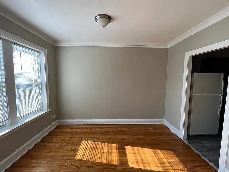 6866 N Overhill Ave #3 — Photo 3