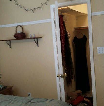 4th image of 1006 Laurel Glen Blvd