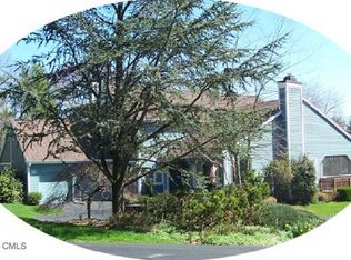 15 Doral Farms Rd, Stamford, CT 06902