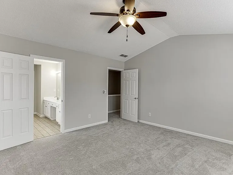 2421 Elkhorn Ter — Photo 32