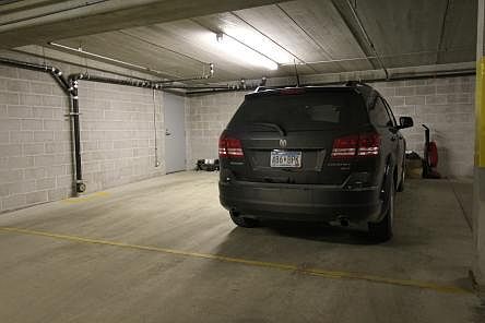 4th image of 2828 Aldrich Ave S Unit 1
