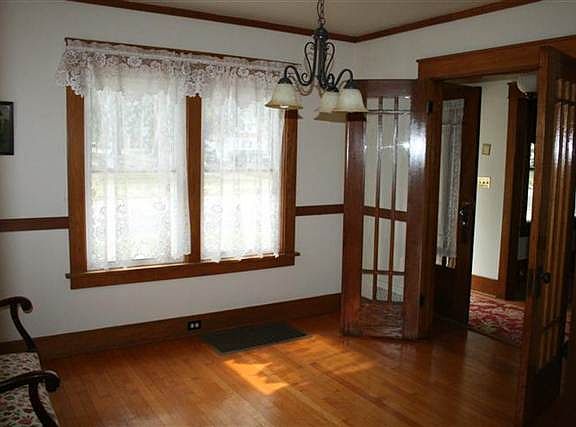 3rd image of 501 W Williams St
