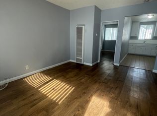 10727 Barlow Ave APT D, Lynwood, CA 90262