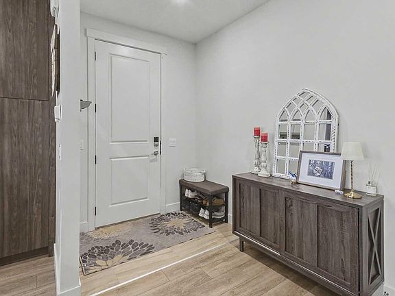 5th image of 1929 36th St SW #2