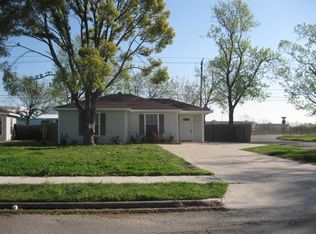 1319 Bernard St, Pasadena, TX 77506