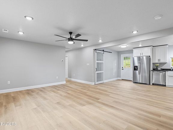 4th image of 3540 Garner Cir