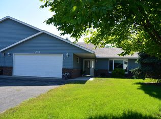 235 Heather Ln, Mankato, MN 56001
