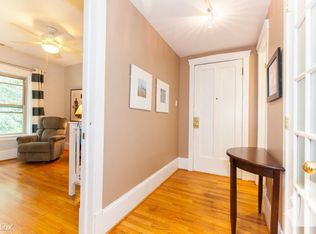 1853 W Greenleaf Ave #1, Chicago, IL 60626