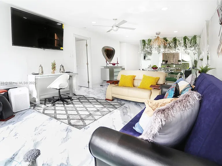 6570 Royal Palm Blvd #301J — Photo 8