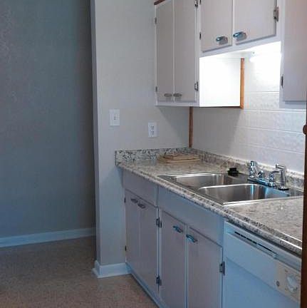 5th image of 2462 Floridiane Dr