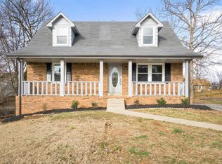 323 Lancaster Rd, Clarksville, TN 37042