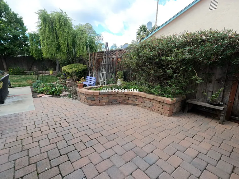 1337 Morning Glory Cir — Photo 18