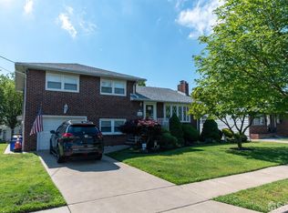 47 Dorothy St, Carteret, NJ 07008
