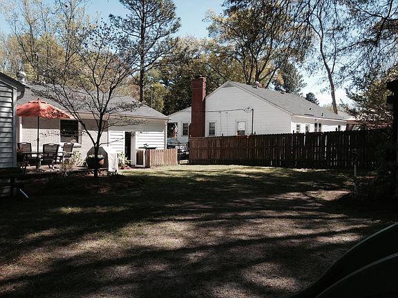 5th image of 1607 Longwood Dr