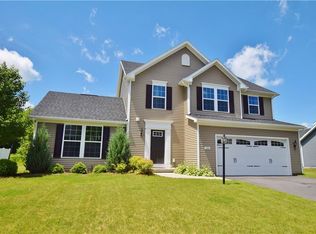 544 Hills Pond Rd, Webster, NY 14580