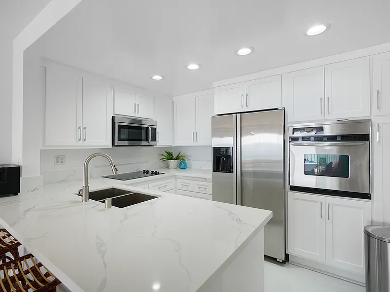 18111 Coastline Dr #2 — Photo 22