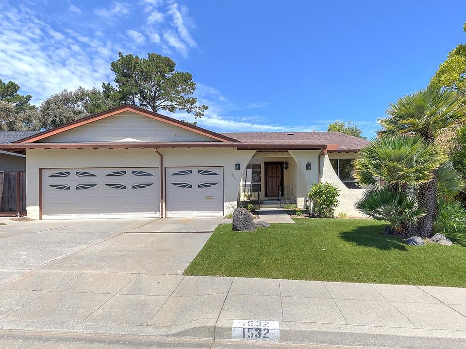 1st image of 1532 Parkwood Dr