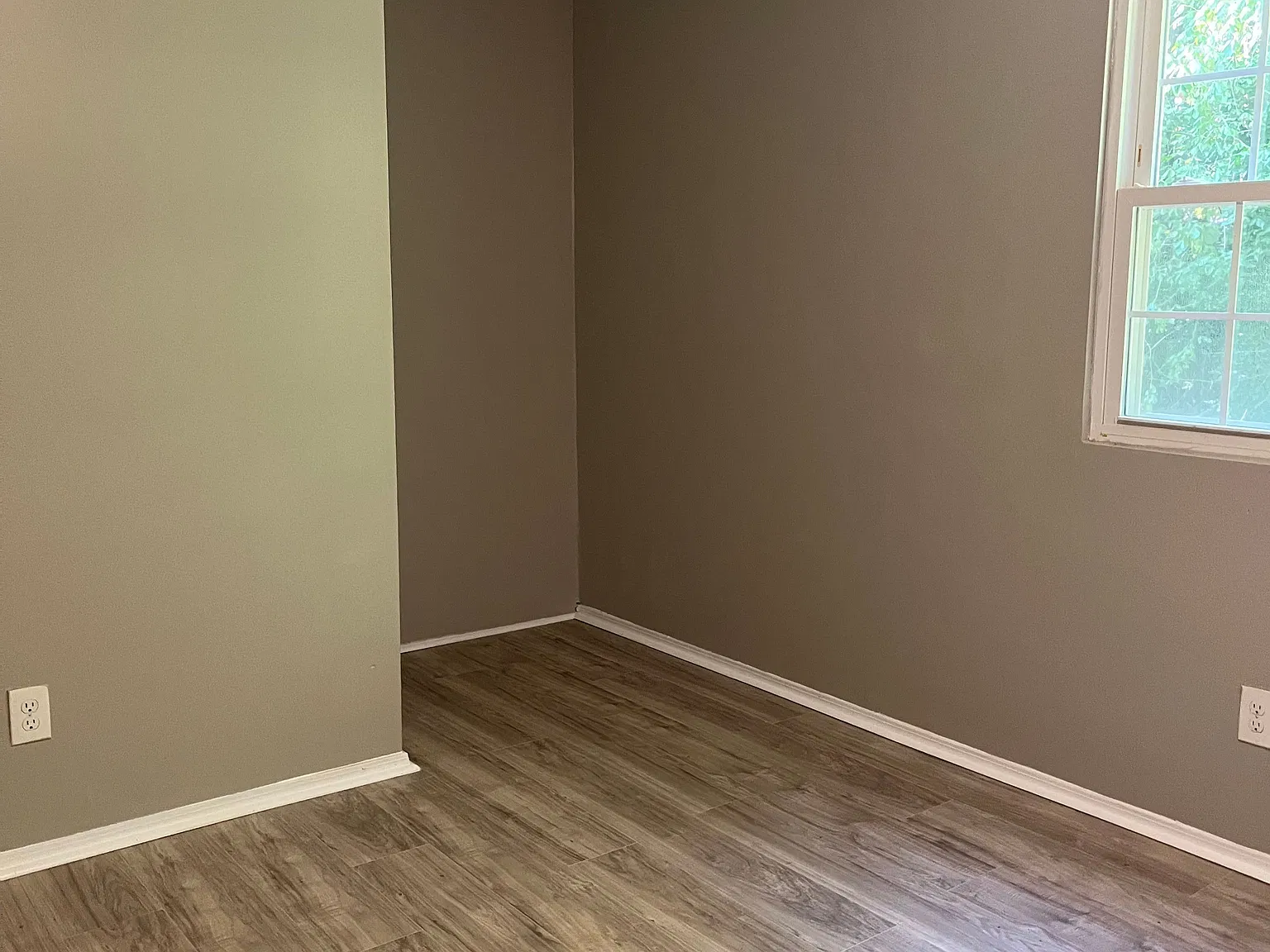 3 bed, 3.0 bath, 1260 sqft, $1,900 — Photo 4