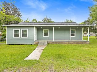 621 Fisher St, New Waverly, TX 77358