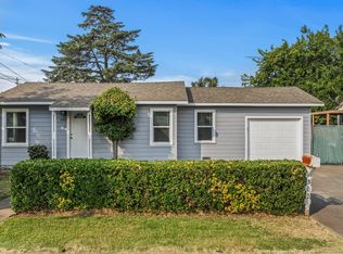 302 N 6th Ave, Oakdale, CA 95361