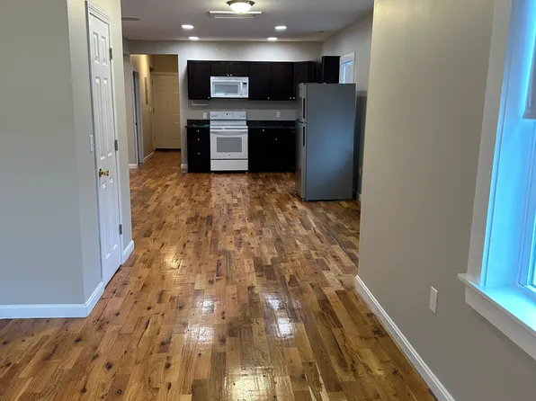 (undisclosed Address), Worcester, MA 01604