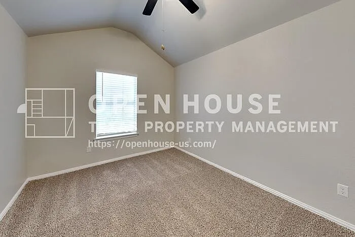 1031 Port Boliver Dr — Photo 12