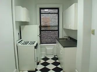 Rented by DSA Realty