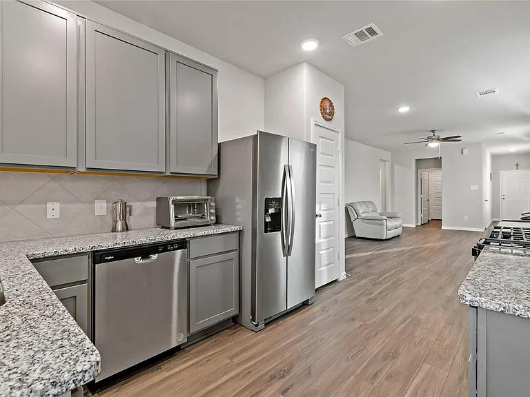13770 Goldeye Dr — Photo 8