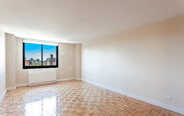 1st image of 1738 2nd Ave #8