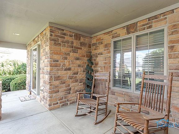 3rd image of 24884 Prairie Crossing Ln