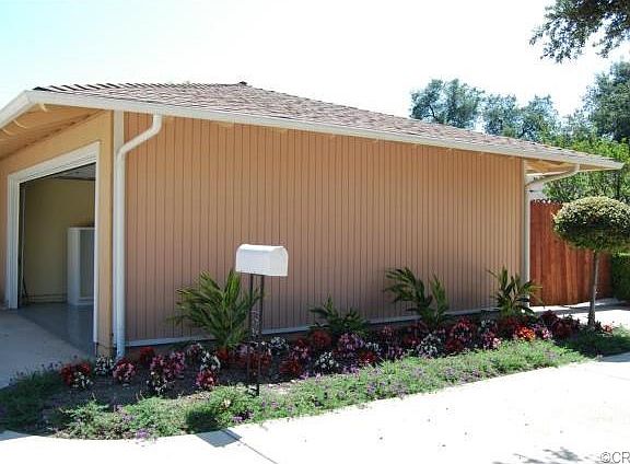 5th image of 286 W Radcliffe Dr
