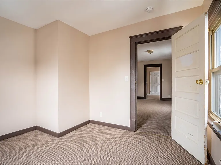 208 E Clark St #1 — Photo 19