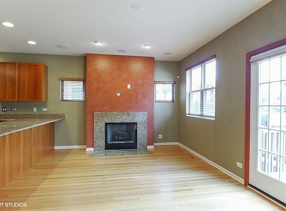 5th image of 1618 W Rosehill Dr