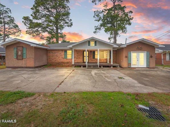 222 Madge St, Breaux Bridge, LA 70517