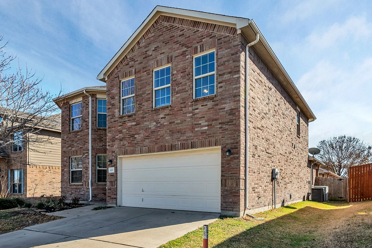 Building Photo - 433 Lead Creek Dr