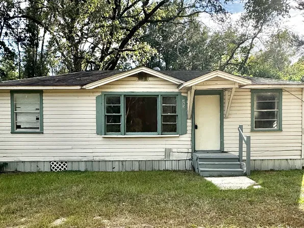 363 W Brazell St, Reidsville, GA 30453