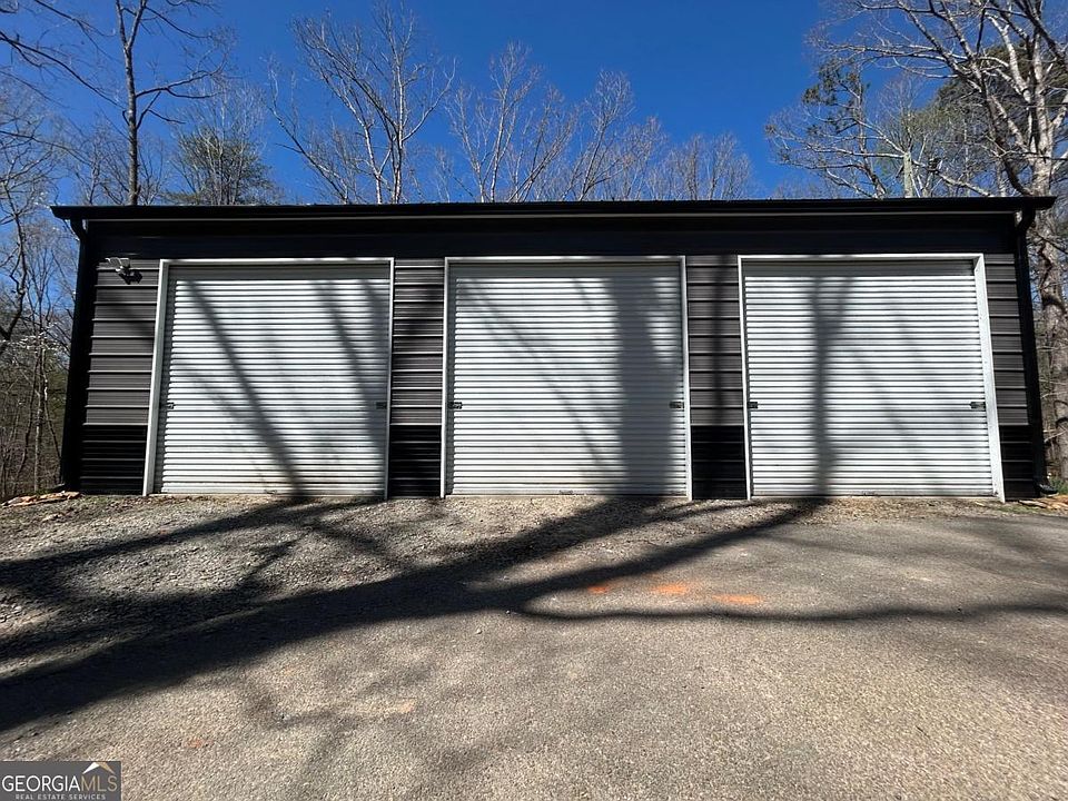 2nd image of 170 Carver Rd