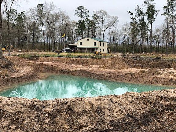 2nd image of 390 County Road 825