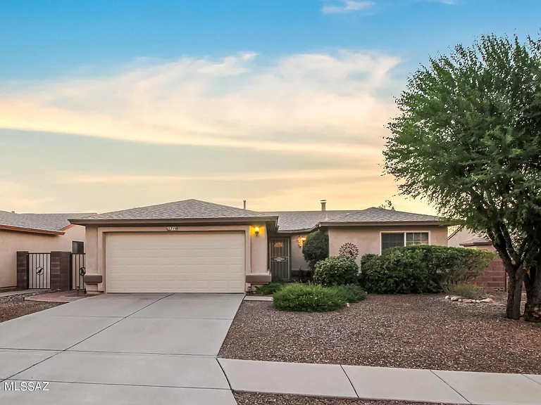 710 S Sunfield Canyon Dr — Photo 2