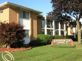 8261 Huntington St, Westland, MI 48185