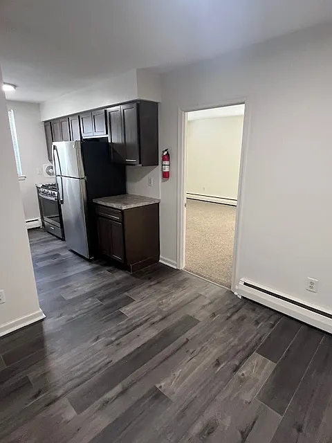 1 bed, 800 sqft, $1,400 — Photo 4