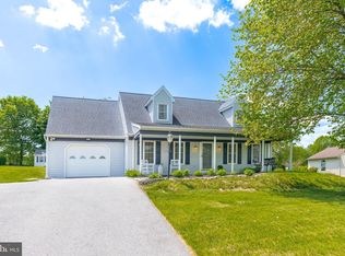 462 Red Rose Dr, Manheim, PA 17545